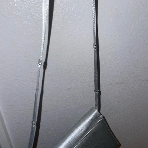 Stuart Weitzman Silver Mini Bag with Sleek Design - Picture 3 of 4